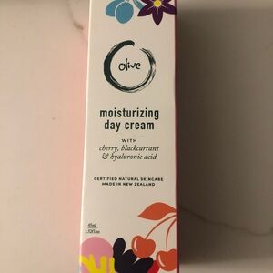 Olive Moisturizing Day Cream 45ml with Cherry, Blackcurrant, and Hyaluronic Acid